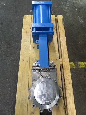 Grinell 10″-150 knife gate valve actuated