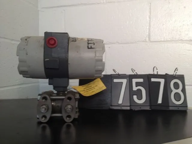 Moore 340D1AS12B5NN13 XTC Transmitter-Controller