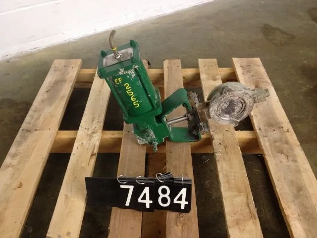 Fisher type 8550 Butterfly Valve size 4