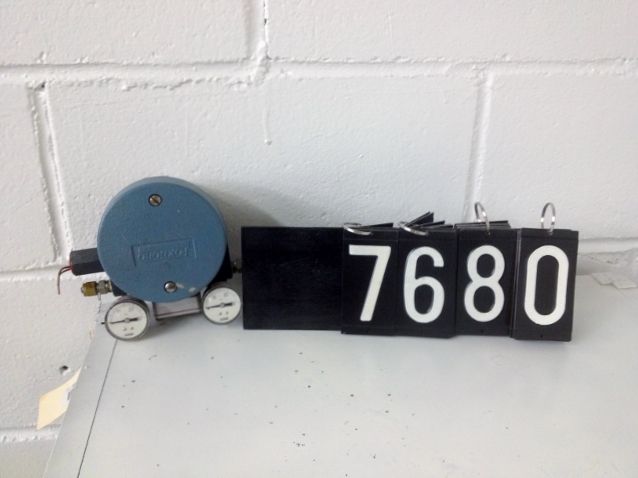 Foxboro current to air converter model E69F       