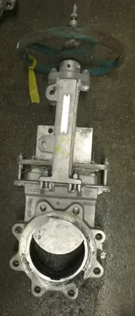 Rovalve 6″-150 knife gate valve, hand wheel operated