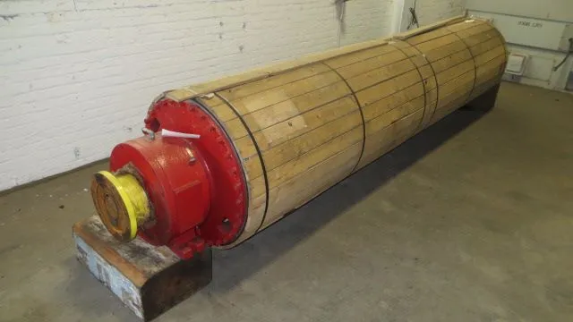 Manchester Machine Face Suction Coach Roll