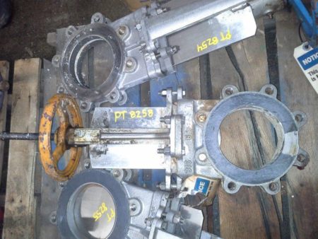 A+C  6″-150 Knife Gate Valve, Hand Wheel Operated