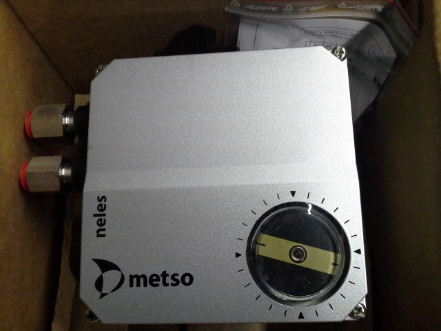 Metso / Neles Pneumatic Positioner type NP727/S1, New in Box