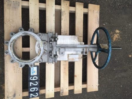 Velan 10″-150 knife gate valve, hand wheel operated