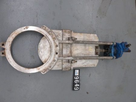 TL 20″ knife gate valve, Gear Operated