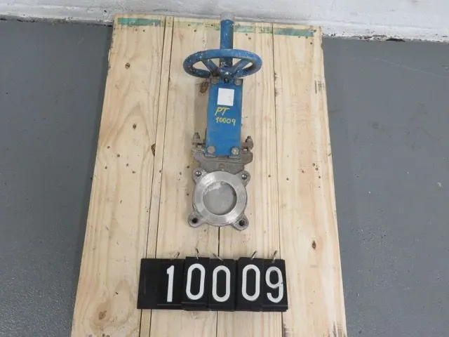 Orbinox 3″-150 knife gate valve, hand wheel operated