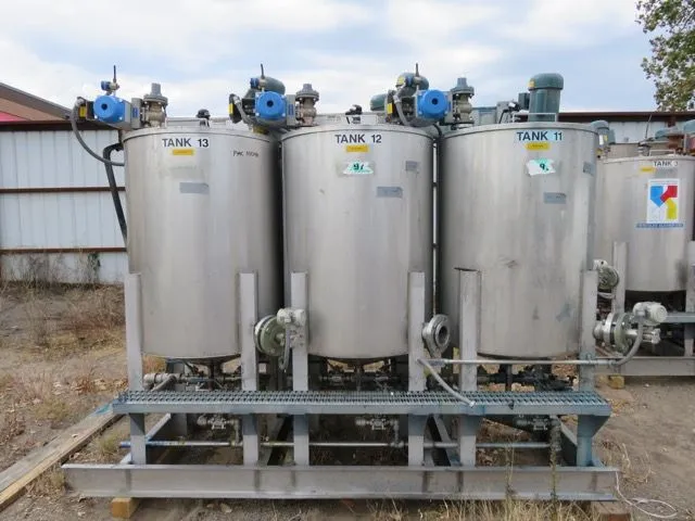 5 Bank Stainless Steel Tanks, capacity 118 liters
