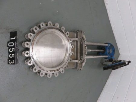 TL 20″ knife gate valve, Hand Wheel Gear Operated