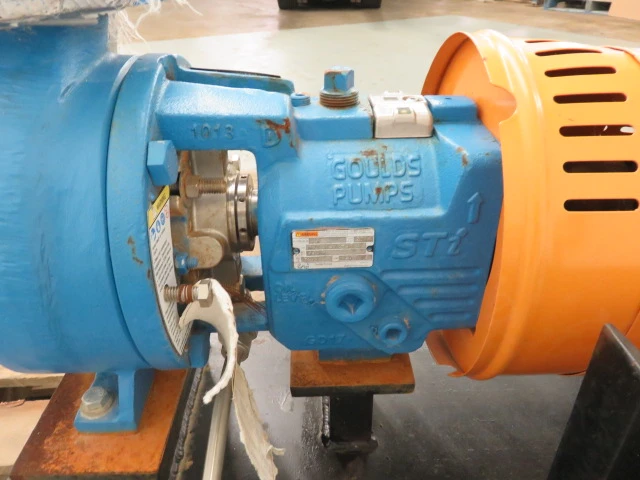 Goulds pump model 3196 STi size 2×3-6 with base and motor, Unused Spare Store Room
