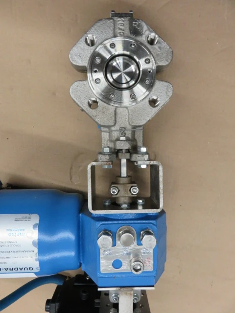 Jamesbury 2″-150 Butterfly Valve with Actuator and Positioner , Unused Spare Room