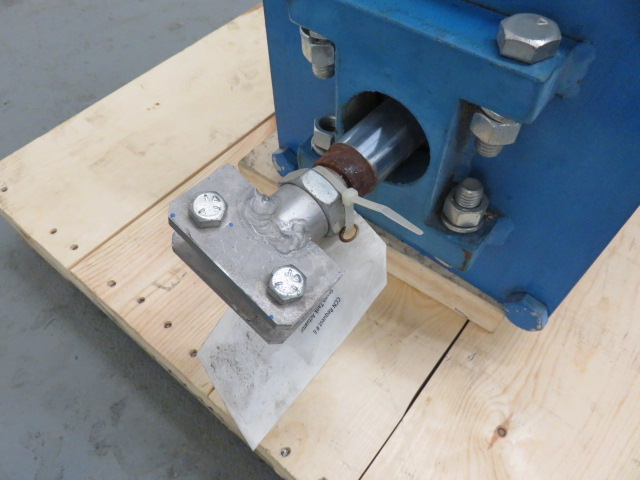 Pneumatic Actuator for Orbinox 16″-150 knife gate valve, Unused Spare Room