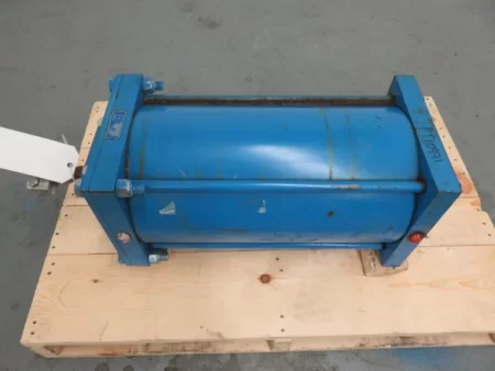 Pneumatic Actuator for Orbinox 16″-150 knife gate valve, Unused Spare Room