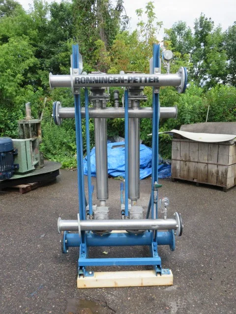 Ronningen-Petter Bank of 2 Low Density Cleaners model SS-84-202-BW-MX