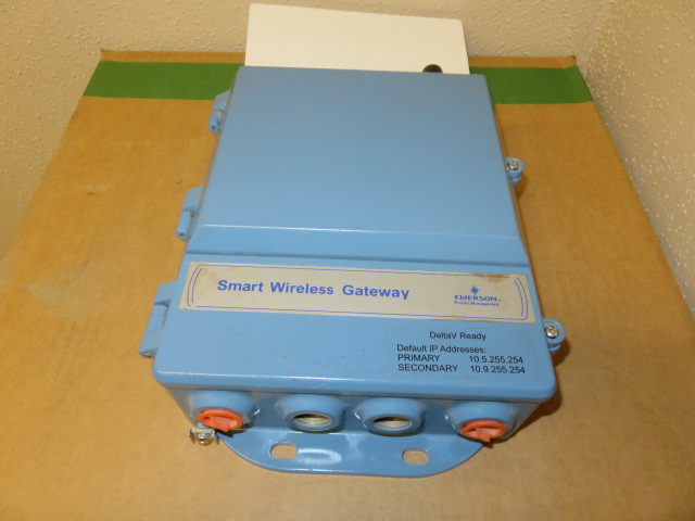 Rosemount Emerson Smart Wireless Gateway model 1420A2A3A5KD, Unused condition