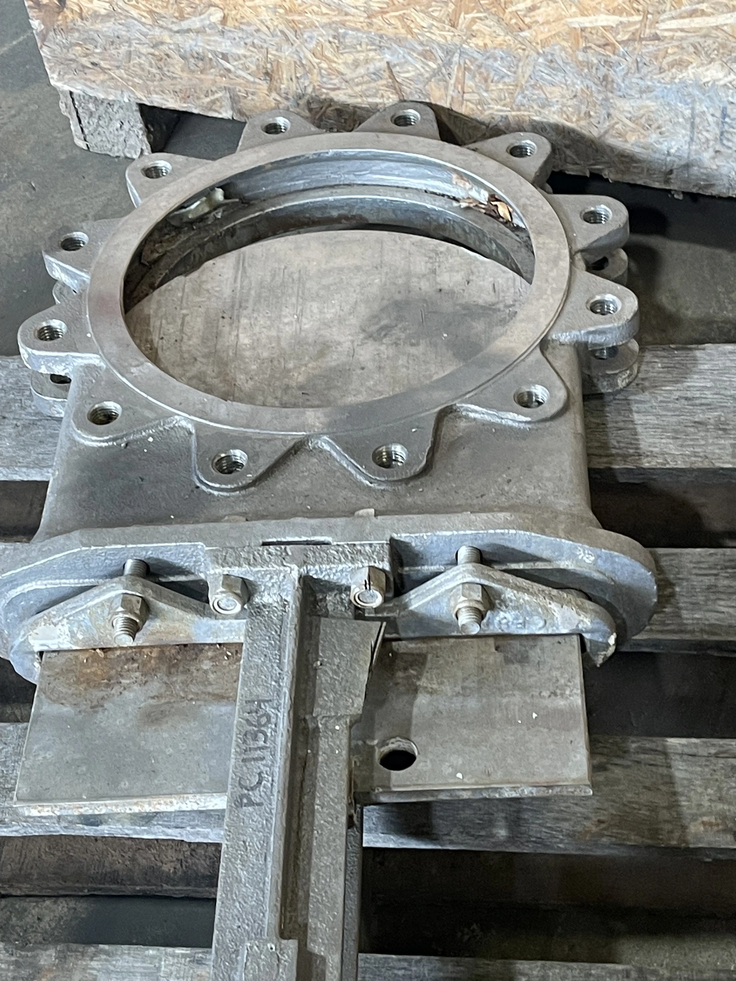 Hilton 14″-150 Knife Gate Valve Air Operated