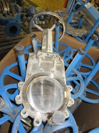 Fabri-Valve 10″-150 knife gate valve, hand wheel operated