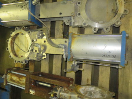 Orbinox 10″-150 knife gate valve with pneumatic actuator