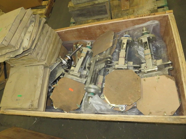 Flow Control Components FCC 6″ -150# Knife Gate Hand Wheel Operated ; Unused Condition