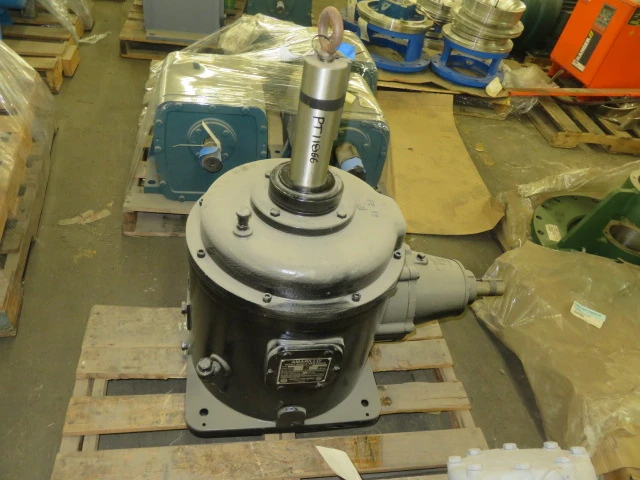 Amarillo Right Angle Fan Drive Model F175 Unused Condition