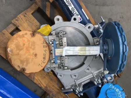 Dezurik 6” SS knife gate valve with manual chain wheel operator, NEW Storeroom Spare