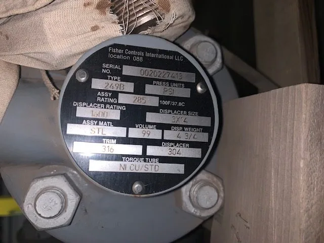 Fisher 2500-249 Level Controller and Transmitter