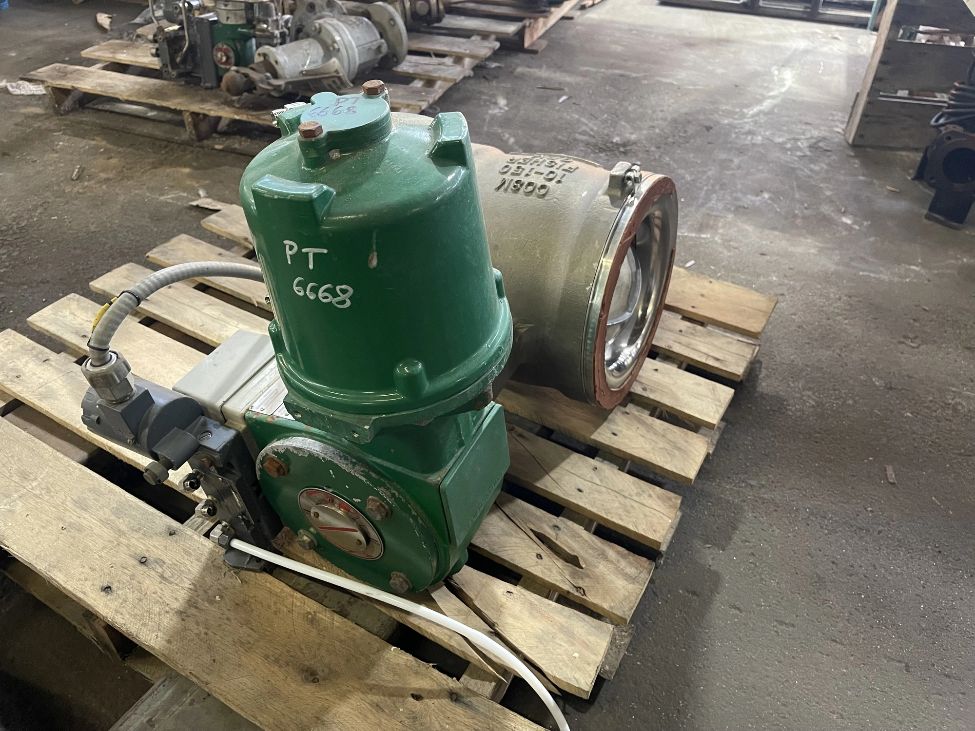 Fisher V-Ball Control Valve size 10″ Type V200