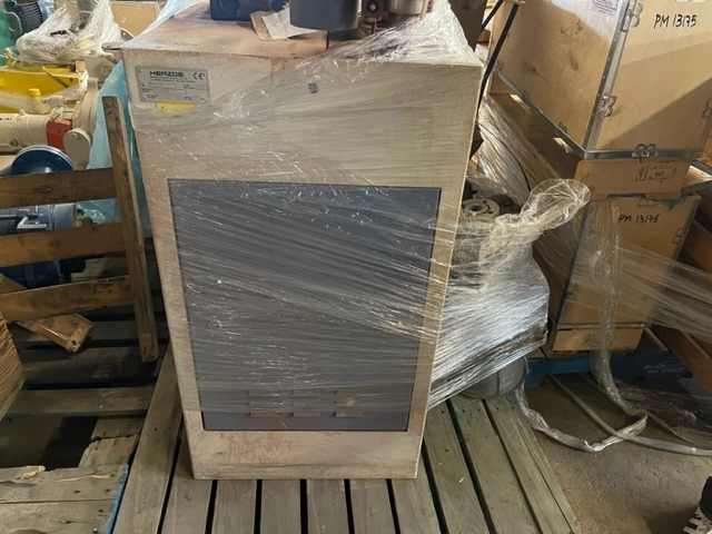 Herzog HTP40 Semi-Automatic Pellet Press