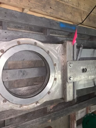 Dezurik 14″ Through Port Knife Gate Valve with Pneumatic Actuator