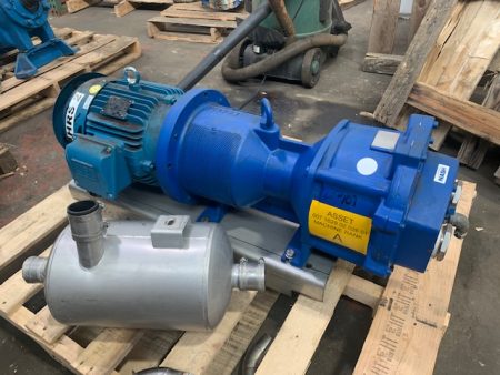 Nash 44SX025V9K000 Vacuum Pump with base and Motor