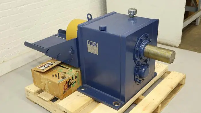 Falk 1090FZ2A-30.42 Gear Drive, 30.42/1 Ratio, 1800 Input RPM, 56 Output RPM, 40 HP Service Rating