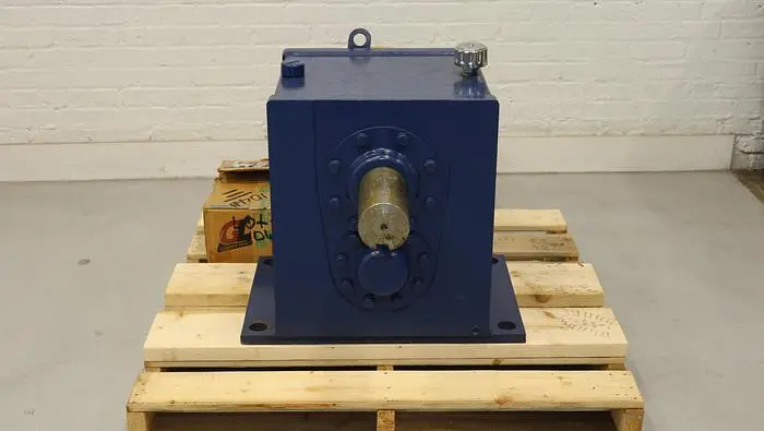 Falk 1090FZ2A-30.42 Gear Drive, 30.42/1 Ratio, 1800 Input RPM, 56 Output RPM, 40 HP Service Rating