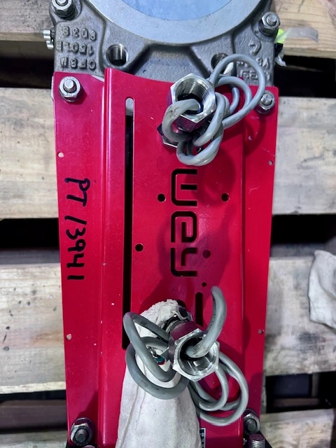 6″ Wey Knife Gate Valve with Pneumatic Actuator, New Storeroom Spare