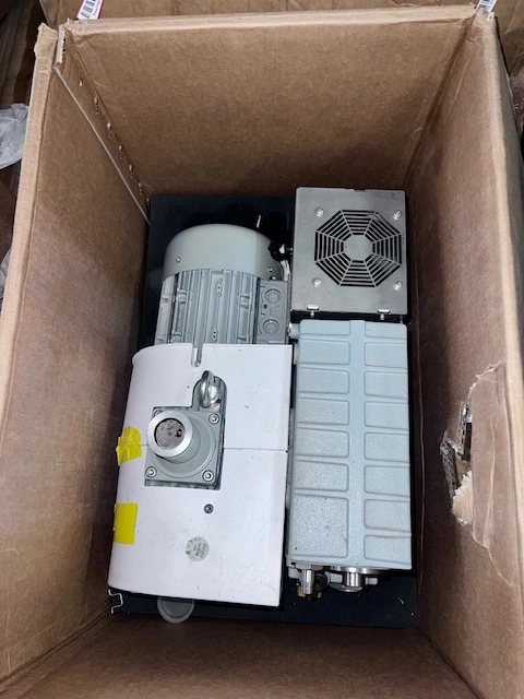 Agilent Technologies X3705-64000 Rotary Vane Pump